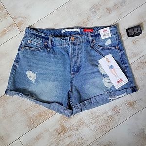 ❤️ Celebrity Pink Hi-rise MOM Shorts